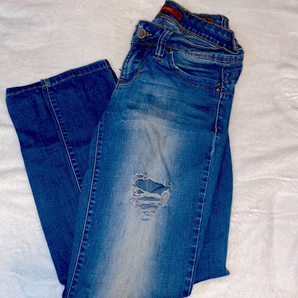 “WannaBettaButt?” YMI Jeans, Size 7
